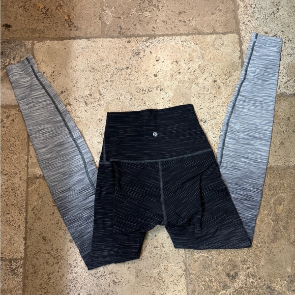 lululemon athletica Pants - Lululemon ombré leggings size 6